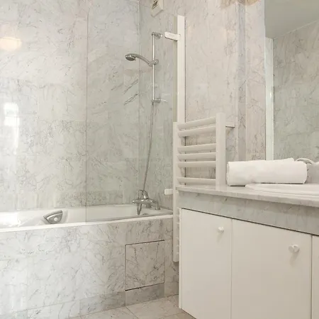 Opera - Central Paris Private Apartment